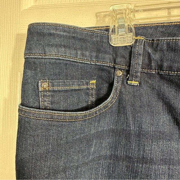 Old Navy Plus jeans, size 20, slight boot, med. dark wash, denim, casual - Picture 3 of 11